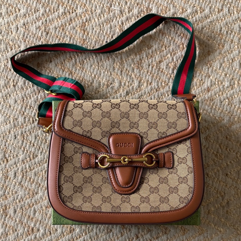 Beige Brown GG Supreme Crossbody with Green-Red Web Strap